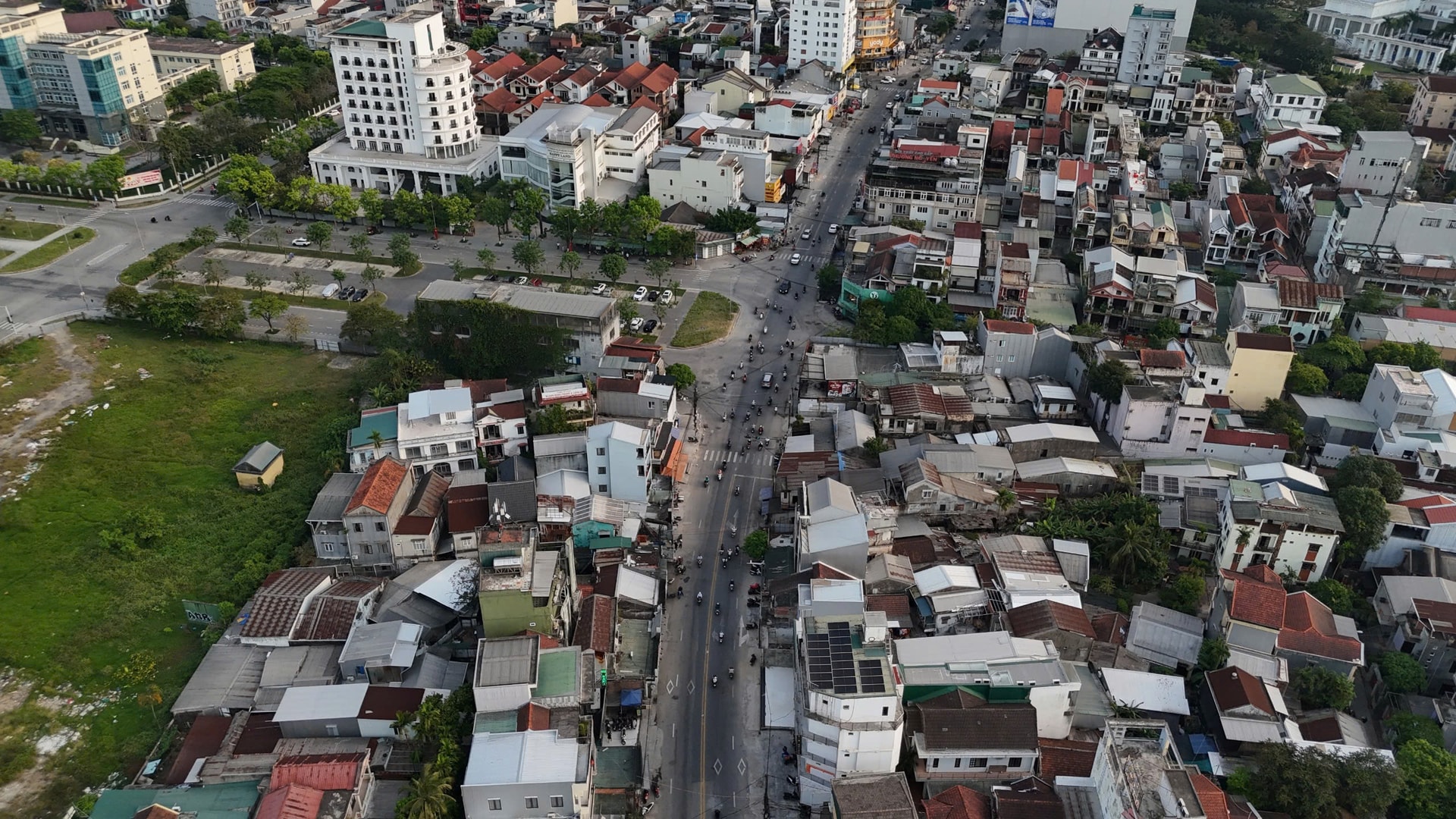 Cận cảnh tuyến đường ở Huế trước lúc 'lên đời' từ dự án hơn 541 tỷ đồng- Ảnh 5.