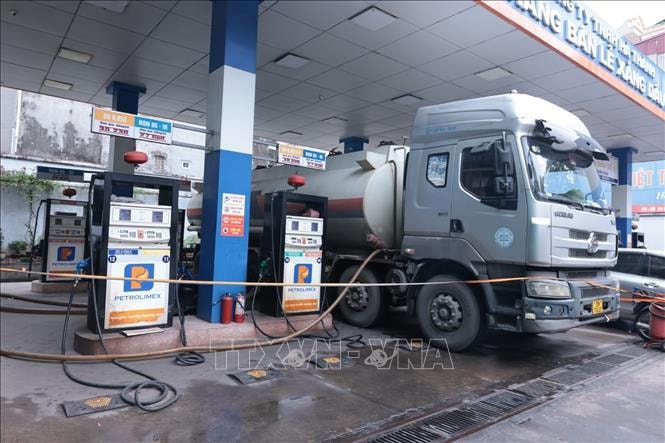 Bộ Công Thương ban hành kế hoạch hỏa tốc đảm bảo nguồn cung xăng dầu- Ảnh 1.
