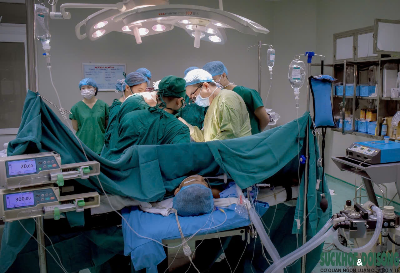 Hơn 2.000 bệnh nhân chạy thận ở Nghệ An: Sống nhờ máy, mòn mỏi chờ ghép thận- Ảnh 3.