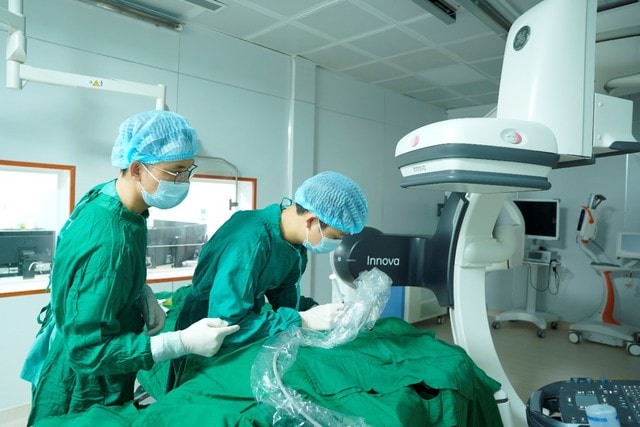 Bệnh viện ĐK TP Vinh triển khai Đơn vị chống đau - Khám, điều trị chuyên sâu các bệnh lý đau mạn tính, đau do bệnh lý thần kinh, cột sống, cơ xương khớp- Ảnh 5. Bệnh viện ĐK TP Vinh triển khai Đơn vị chống đau - Khám, điều trị chuyên sâu các bệnh lý đau mạn tính, đau do bệnh lý thần kinh, cột sống, cơ xương khớp- Ảnh 5.