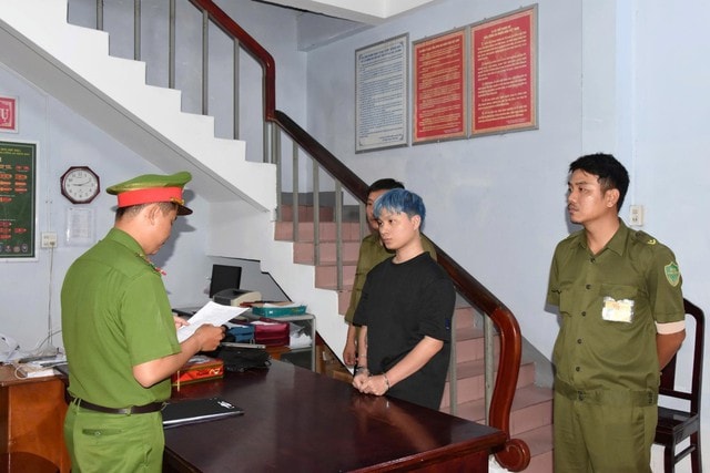 Lừa đổi ngoại tệ 'tỷ giá hấp dẫn', nam thanh niên chiếm đoạt gần 500 triệu đồng- Ảnh 1.