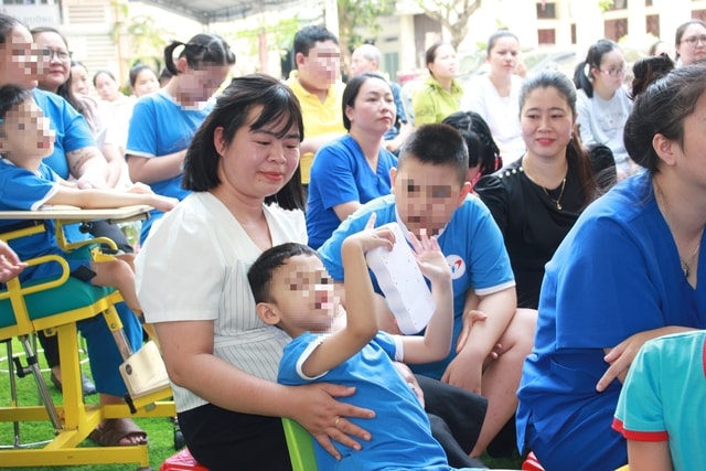 'Lan tỏa yêu thương' với trẻ tự kỷ: Hành trình của kiên nhẫn, thấu hiểu và hy vọng- Ảnh 3.