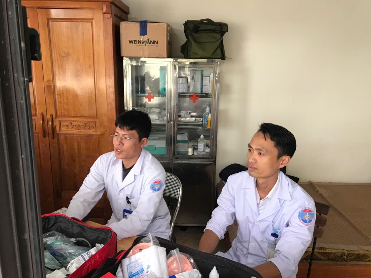 Quảng Ninh triển khai tổ y tế thường trực cấp cứu trên vịnh Hạ Long- Ảnh 2.