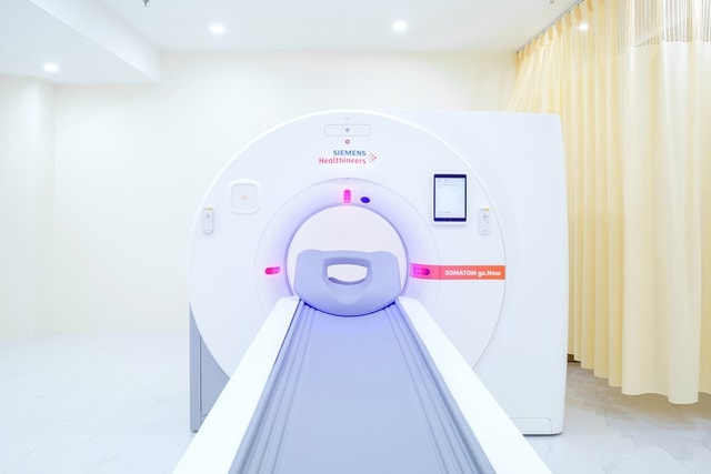 Đa Khoa Phương Nam Đà Lạt: Nỗ lực đầu tư trang thiết bị hiện đại phục vụ người dân- Ảnh 2.