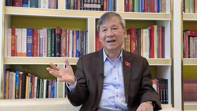 GS Nguyễn Anh Trí: Thực phẩm bẩn không được phép 'lọt cửa' vào trường học- Ảnh 1.