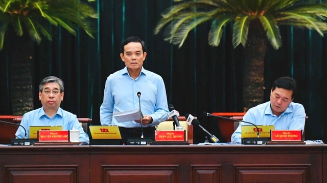 TPHCM đề xuất khám sức khỏe miễn phí cho người lao động tự do, công nhân trên địa bàn không cần nơi cư trú- Ảnh 1. TPHCM đề xuất khám sức khỏe miễn phí cho người lao động tự do, công nhân trên địa bàn không cần nơi cư trú- Ảnh 1.