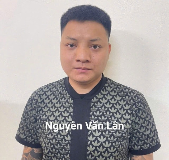 Triệu tập 2 thanh niên đến nhà người khác chửi bới lúc rạng sáng- Ảnh 2.