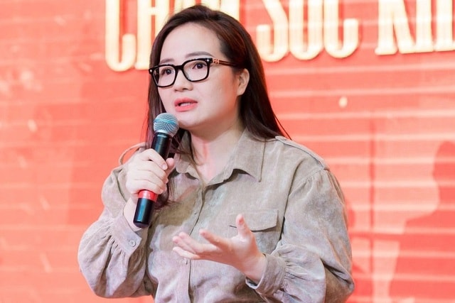 Vụ án Hoàng Hường: Đang điều tra về hành vi sản xuất hàng giả- Ảnh 1. Vụ án Hoàng Hường: Đang điều tra về hành vi sản xuất hàng giả- Ảnh 1.