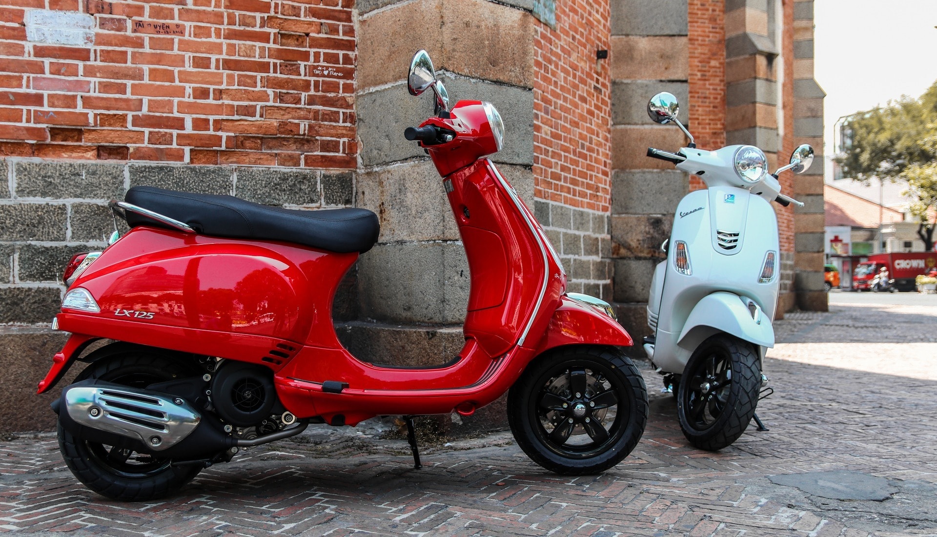 Bảng giá xe Piaggio Vespa LX 125 mới nhất tháng 4/2026 - 2