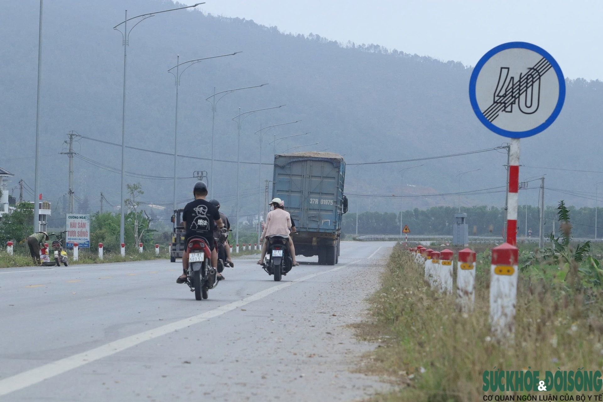 Cận cảnh tuyến đường ven biển gần 5.000 tỷ đồng ở Nghệ An sắp 'về đích'- Ảnh 6.