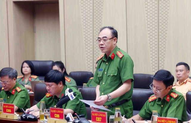 Bộ Công an nghiên cứu sản xuất pháo hoa đa dạng về màu sắc, đảm bảo an toàn- Ảnh 2. Bộ Công an nghiên cứu sản xuất pháo hoa đa dạng về màu sắc, đảm bảo an toàn- Ảnh 2.