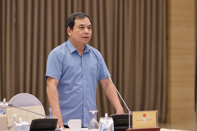 Sau vụ 300 tấn thịt bẩn, Bộ GD&ĐT tăng cường kiểm soát an toàn thực phẩm trường học thế nào?- Ảnh 2. Sau vụ 300 tấn thịt bẩn, Bộ GD&ĐT tăng cường kiểm soát an toàn thực phẩm trường học thế nào?- Ảnh 2.