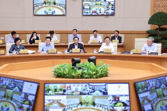 Thủ tướng Chính phủ: Phải biến rủi ro, thách thức thành cơ hội tái cơ cấu nền kinh tế- Ảnh 3.