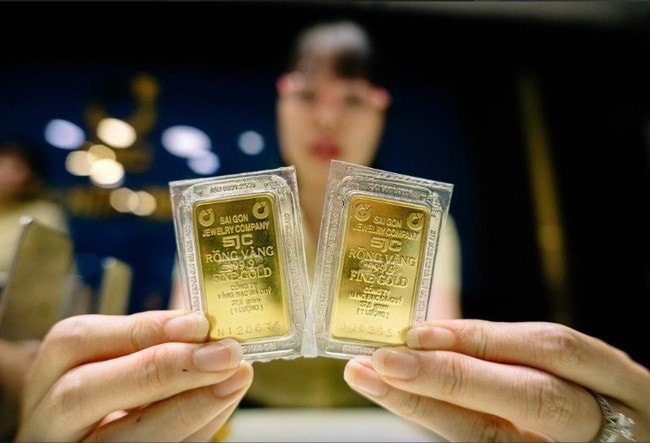 Chốt giá vàng hôm nay ngày 4/4 nằm yên nghe ngóng- Ảnh 1.