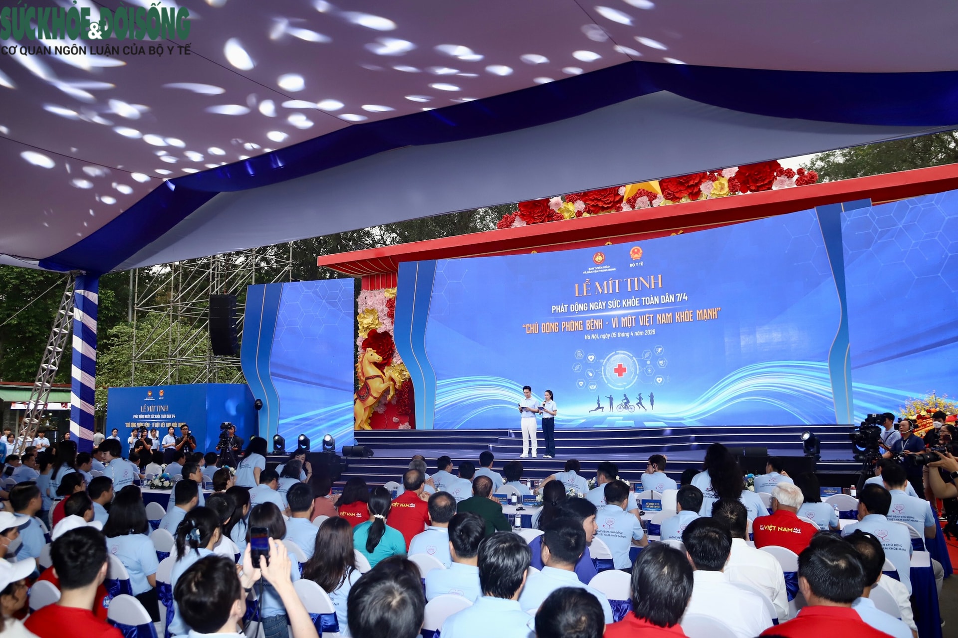 Đông đảo người dân tham gia thăm khám, trải nghiệm tại Ngày Sức khỏe toàn dân 7/4- Ảnh 2.