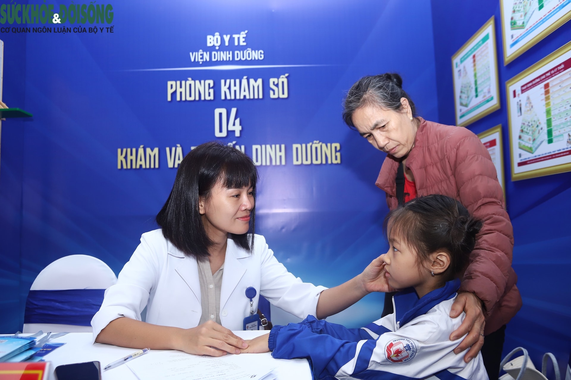 Đông đảo người dân tham gia thăm khám, trải nghiệm tại Ngày Sức khỏe toàn dân 7/4- Ảnh 5.