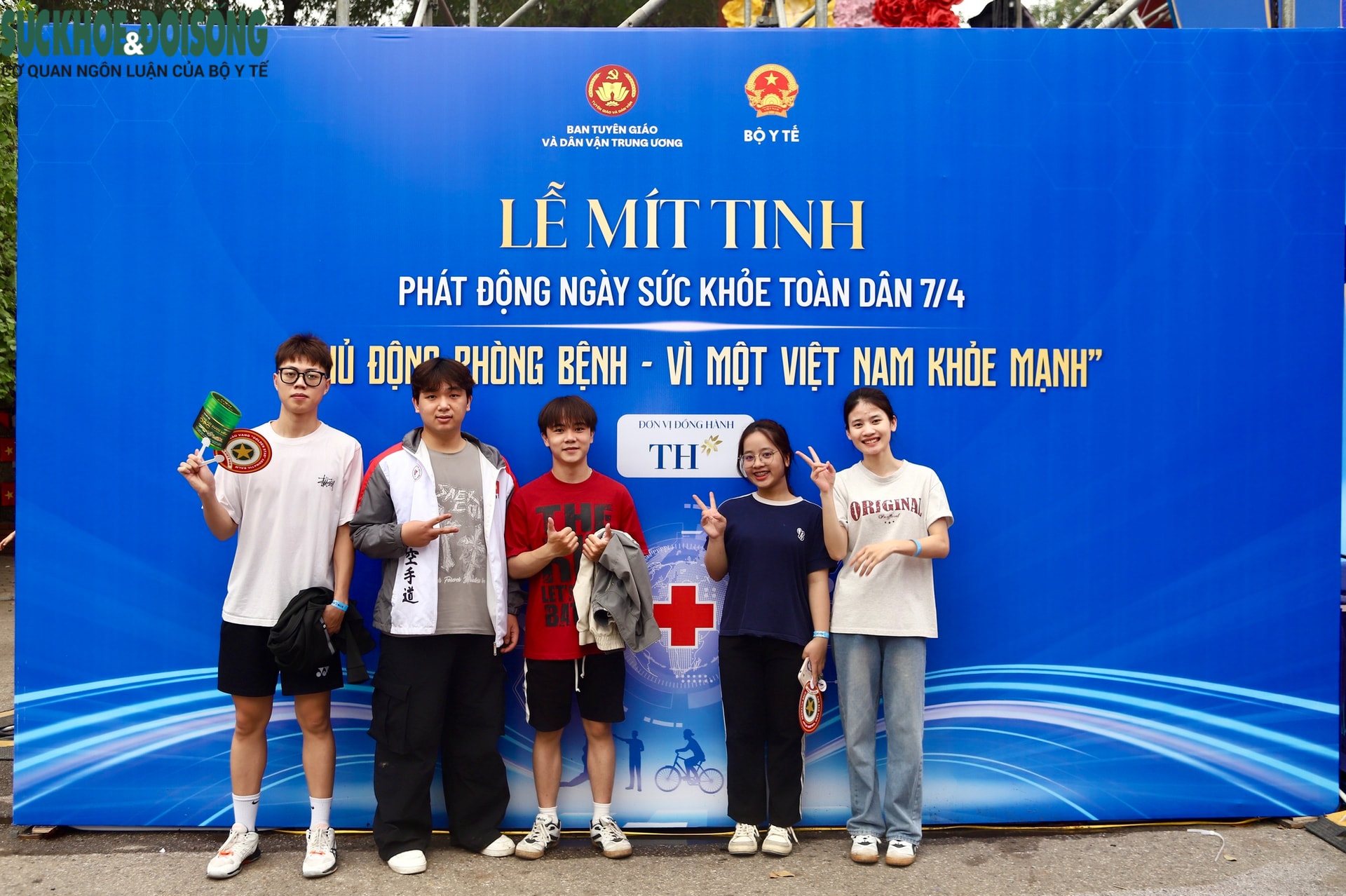 Đông đảo người dân tham gia thăm khám, trải nghiệm tại Ngày Sức khỏe toàn dân 7/4- Ảnh 6.