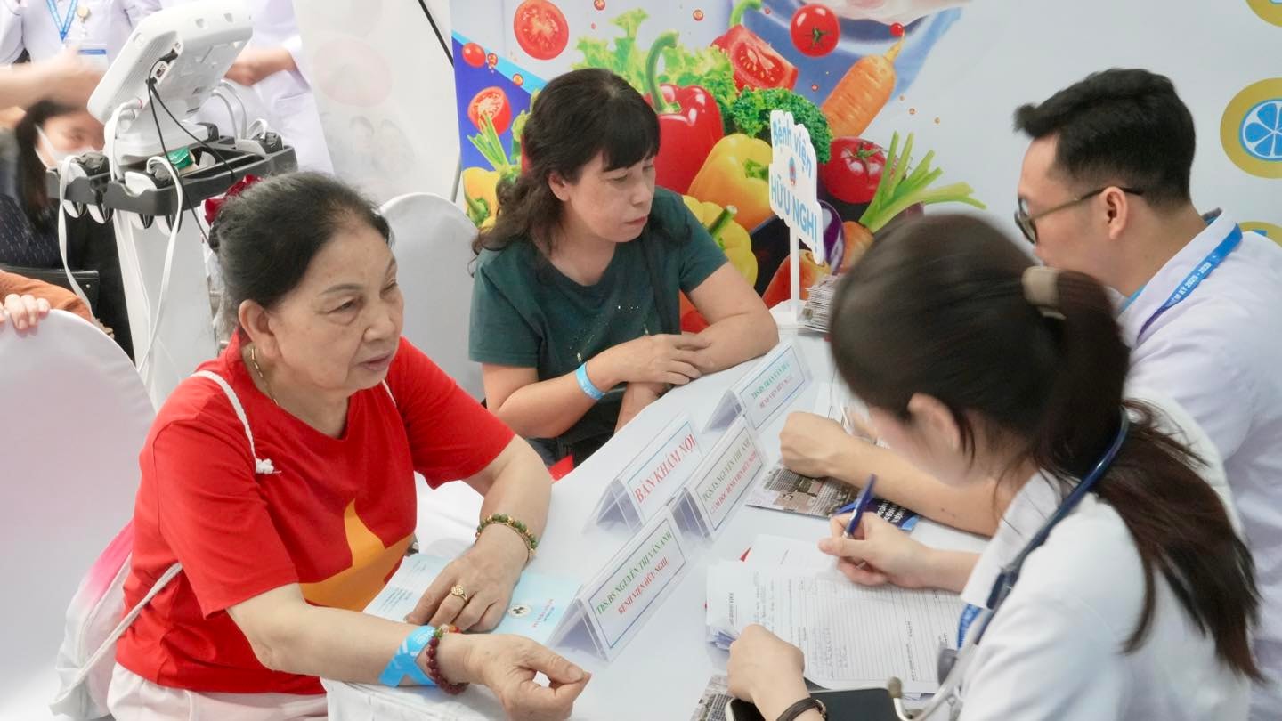 Chuyên gia chỉ rõ 3 trụ cột giúp người dân chủ động phòng bệnh từ sớm, từ xa- Ảnh 3.