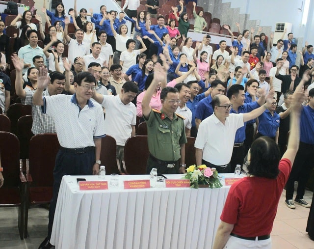 Nhiều hoạt động thiết thực hưởng ứng Ngày Sức khỏe toàn dân 7/4 tại Khánh Hoà- Ảnh 1. Nhiều hoạt động thiết thực hưởng ứng Ngày Sức khỏe toàn dân 7/4 tại Khánh Hoà- Ảnh 1.