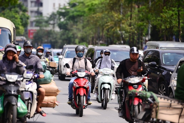 Miền Bắc, miền Trung nắng nóng gia tăng bao phủ từ ngày mai- Ảnh 1.