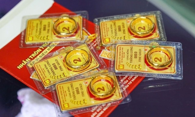 Chốt giá vàng hôm nay ngày 6/4 trong giảm ngoài tăng rất mạnh- Ảnh 1.