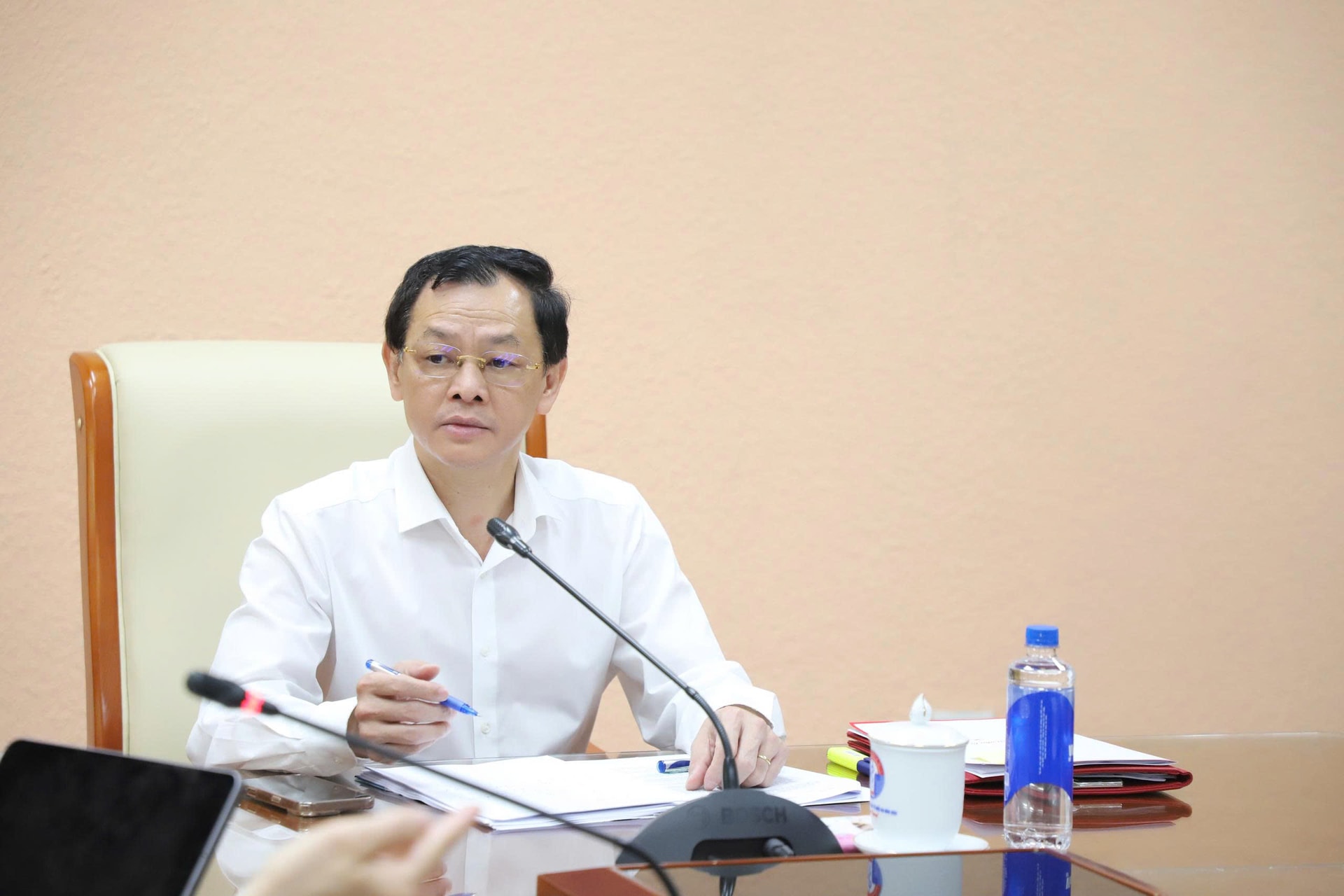 Thúc đẩy tiến độ thực hiện chuyển đổi số y tế, bệnh án điện tử và sổ sức khoẻ điện tử- Ảnh 1.