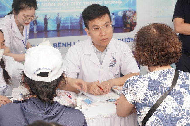 Ngày Sức khỏe toàn dân 7/4: Chủ động phòng bệnh bắt đầu từ đâu?- Ảnh 4.