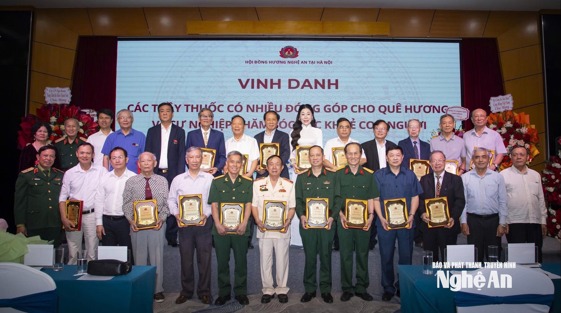 Thầy thuốc Nghệ An tại Hà Nội lan tỏa y đức, hướng về quê hương- Ảnh 6.