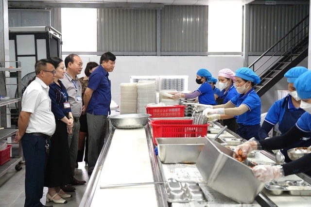 Quảng Ninh xử phạt 66 trường hợp vi phạm an toàn thực phẩm- Ảnh 1.