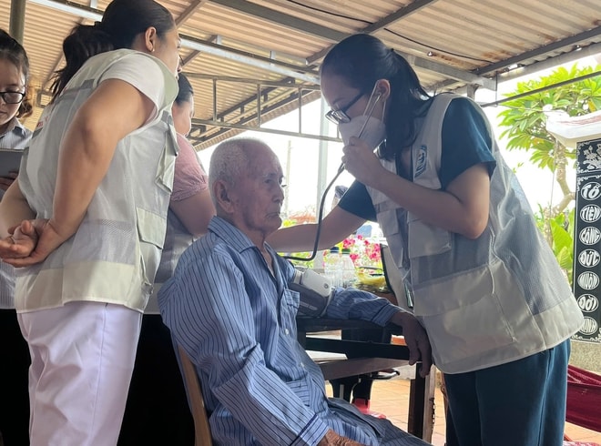 Từ hôm nay, người dân TPHCM có ‘bác sĩ gia đình’ theo dõi sức khoẻ tại nhà- Ảnh 3.