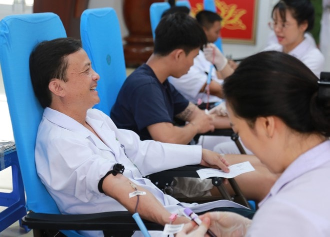 Ngành Y tế Nghệ An hiến máu, giữ nhịp điều trị- Ảnh 5.