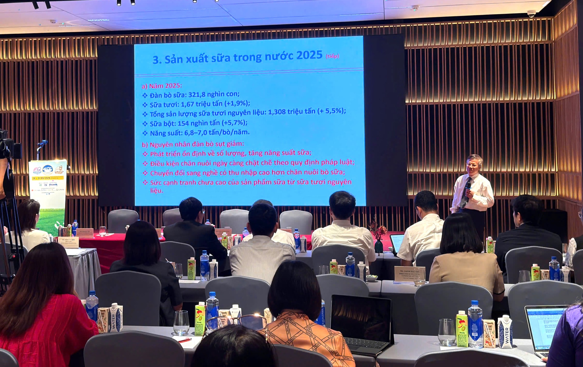 Người tiêu dùng đặt ra yêu cầu cao hơn về chất lượng, an toàn thực phẩm, nguồn gốc sản phẩm sữa- Ảnh 2. Người tiêu dùng đặt ra yêu cầu cao hơn về chất lượng, an toàn thực phẩm, nguồn gốc sản phẩm sữa- Ảnh 2.