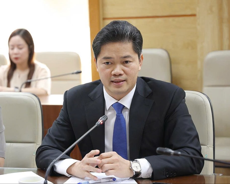 Thứ trưởng Thường trực Vũ Mạnh Hà tiếp và làm việc với chuyên gia cố vấn chính sách y tế của JICA - Ảnh 1.