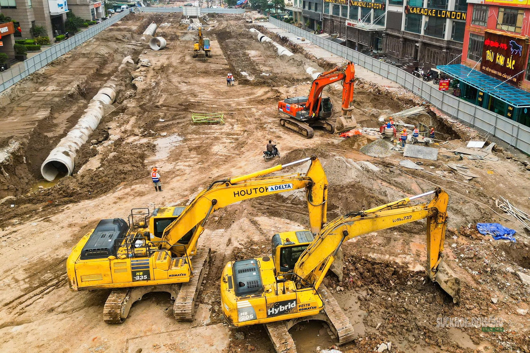 Giữa thời tiết oi nóng, công nhân hối hả thi công Vành đai 2,5- Ảnh 7.