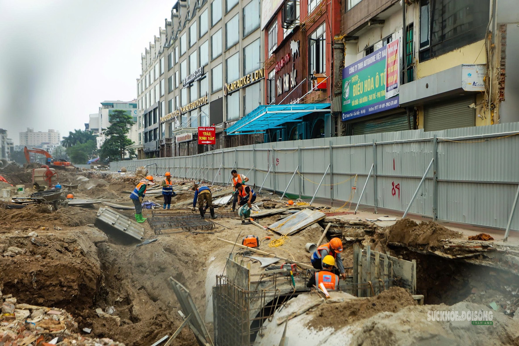 Giữa thời tiết oi nóng, công nhân hối hả thi công Vành đai 2,5- Ảnh 8.