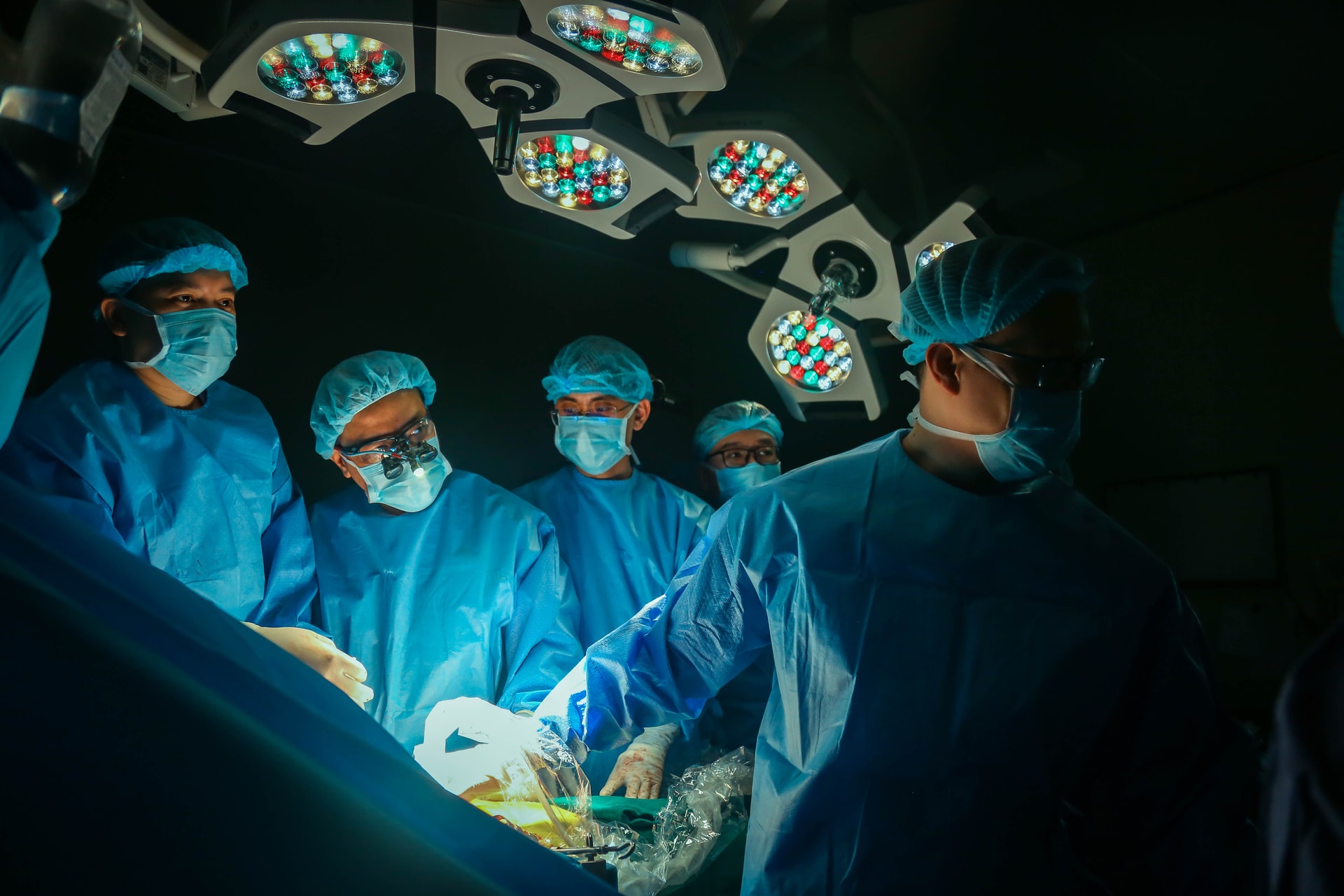 Hành trình nhân ái vượt qua mọi ranh giới của cô gái người Anh trao đời sự sống- Ảnh 4.