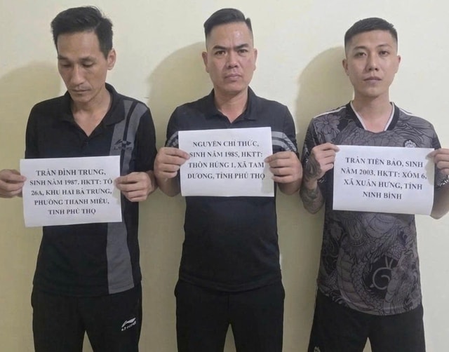 Nhân viên 17 tuổi bị giữ, đánh đập trong quán karaoke để đòi nợ- Ảnh 1.