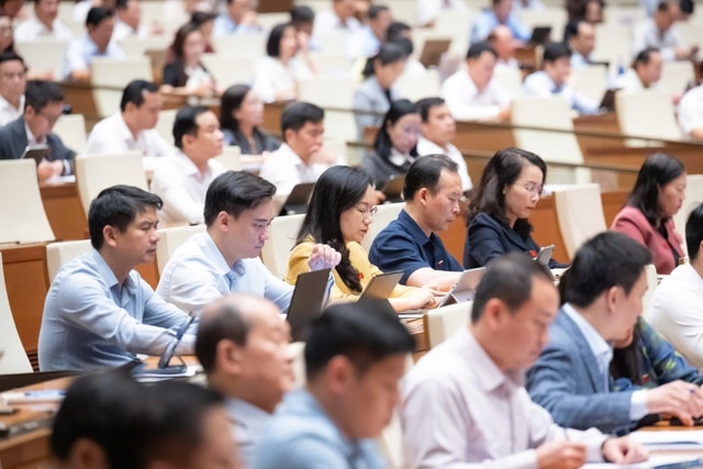 Chính thức trình Quốc hội giảm mạnh thuế xăng dầu- Ảnh 2.