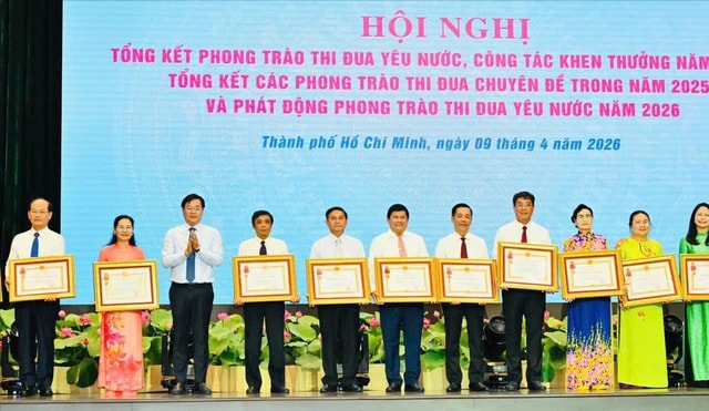 TPHCM phát động thi đua yêu nước năm 2026, hướng tới mục tiêu tăng trưởng 2 con số- Ảnh 2.