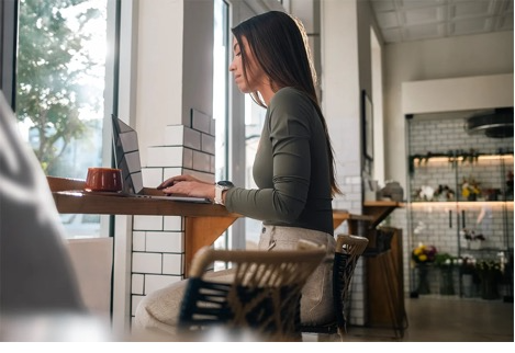 Áp lực nhỏ mỗi ngày âm thầm bào mòn năng lượng cơ thể- Ảnh 1.