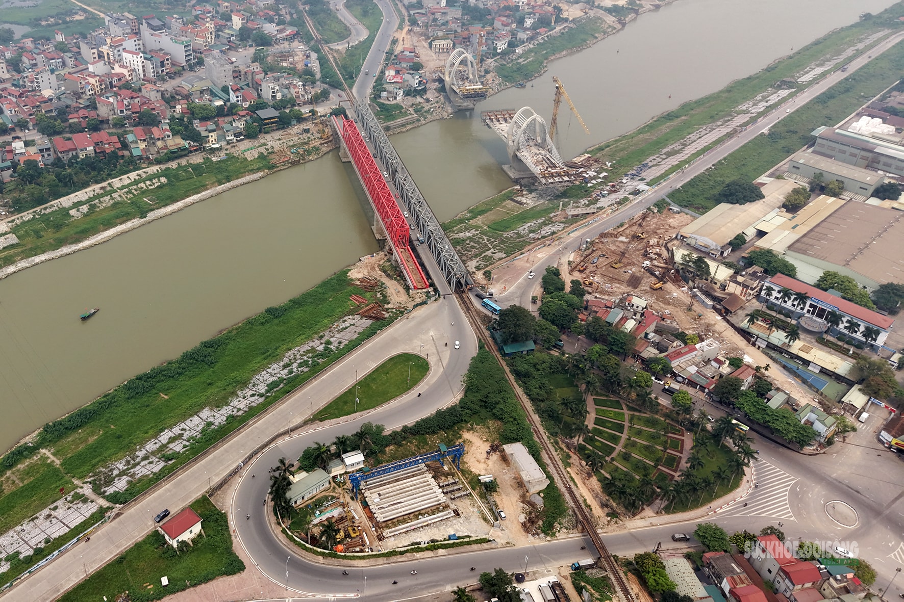 Cầu Đuống mới lộ diện sau 3 năm thi công- Ảnh 8.