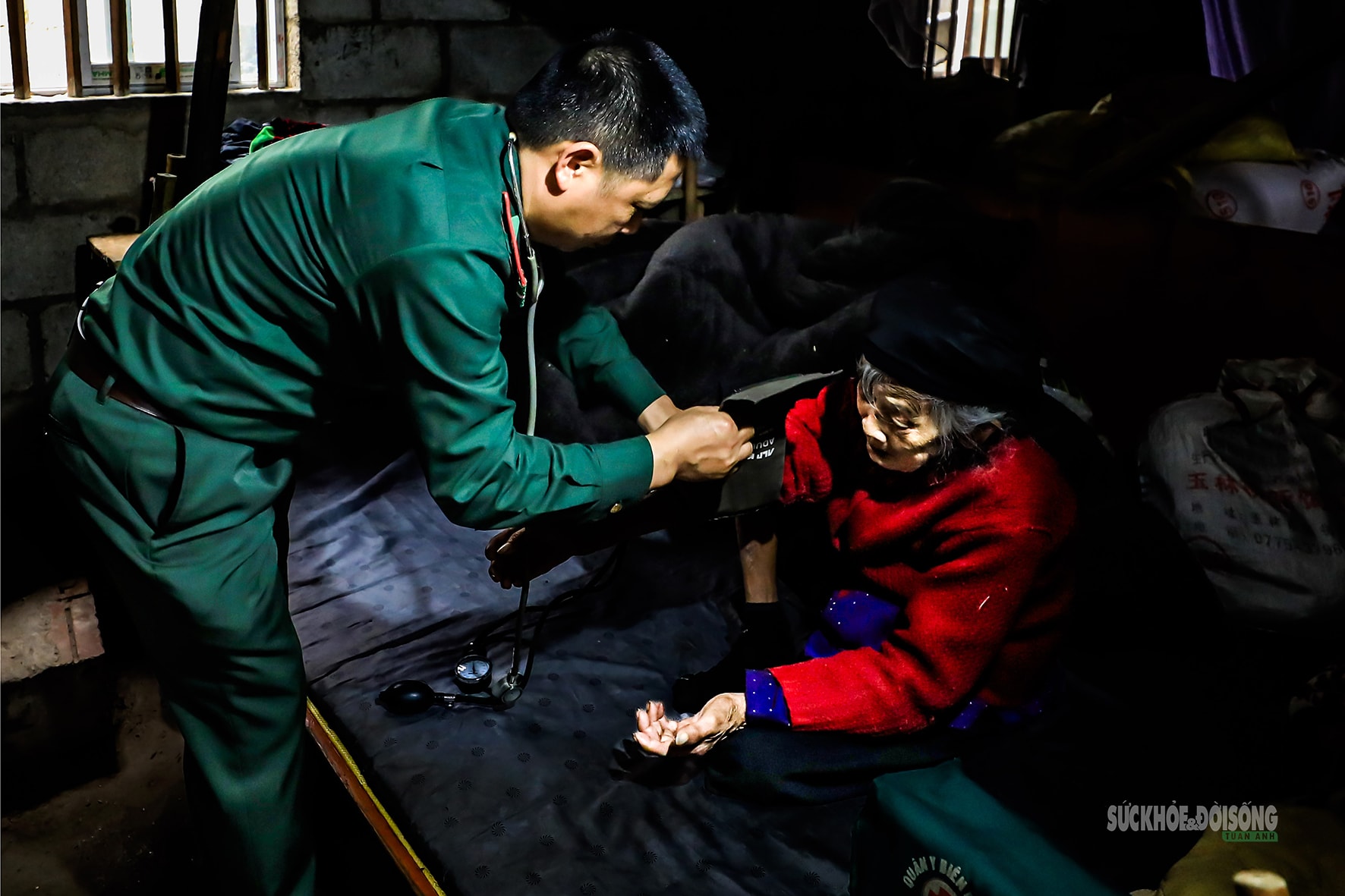 'Trạm xá di động' giữa đại ngàn biên giới- Ảnh 6.