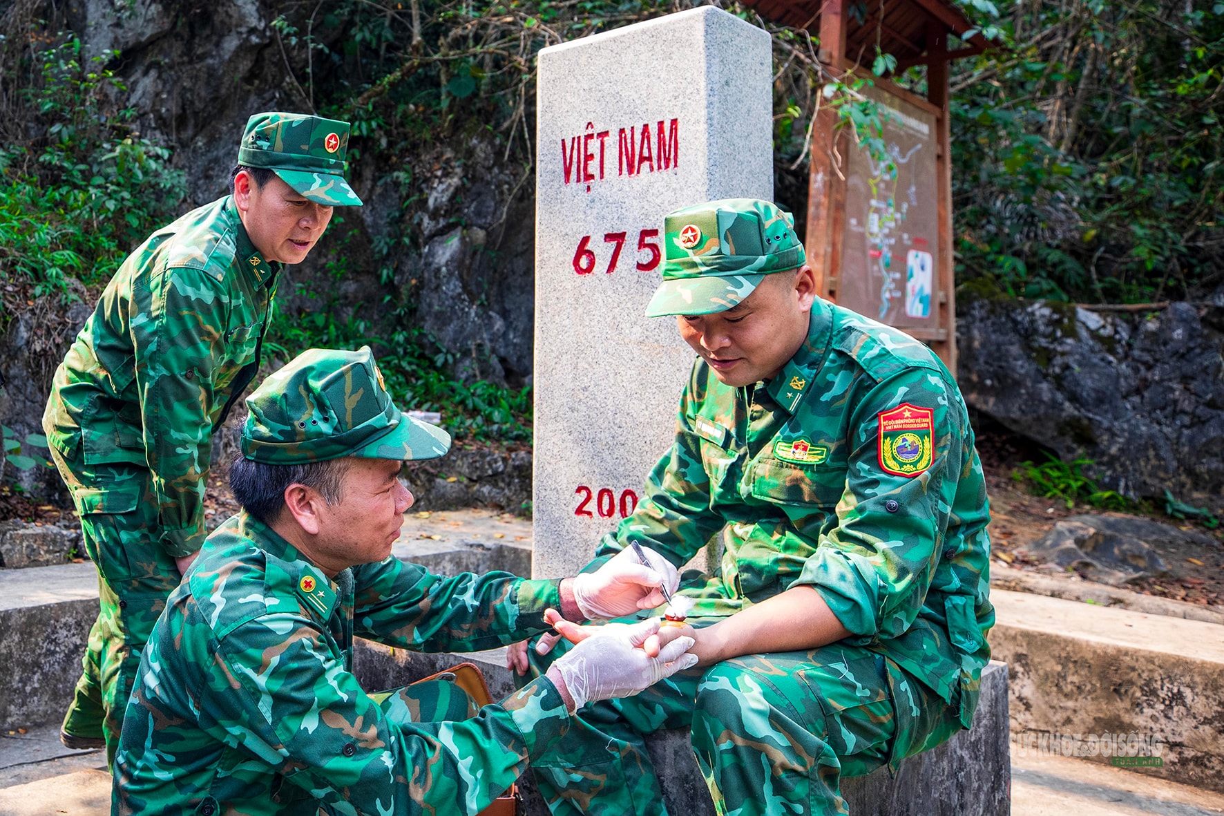 'Trạm xá di động' giữa đại ngàn biên giới- Ảnh 5.