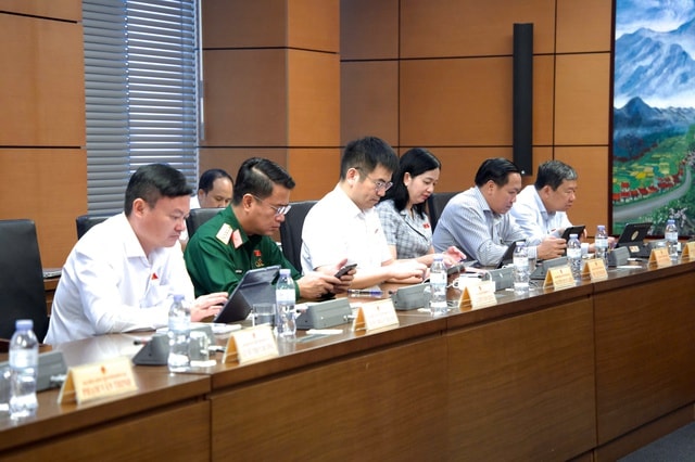 ĐBQH nêu loạt biện pháp để xử lý triệt để thực phẩm bẩn 'tấn công' trường học- Ảnh 2.