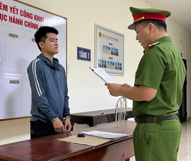 Làm giả sổ đỏ rồi lừa cọc gần 500 triệu đồng- Ảnh 1.