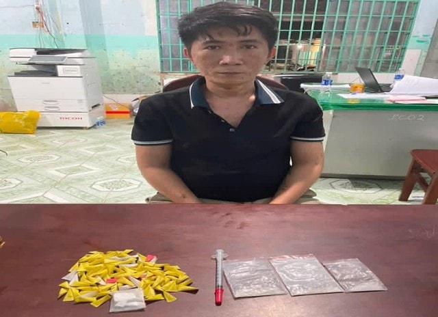 Đang cai nghiện vẫn 'chơi' và bán ma tuý- Ảnh 1. Đang cai nghiện vẫn 'chơi' và bán ma tuý- Ảnh 1.