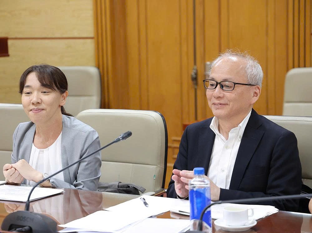 Thứ trưởng Đỗ Xuân Tuyên tiếp và làm việc với chuyên gia cố vấn chính sách y tế của Nhật Bản- Ảnh 3.