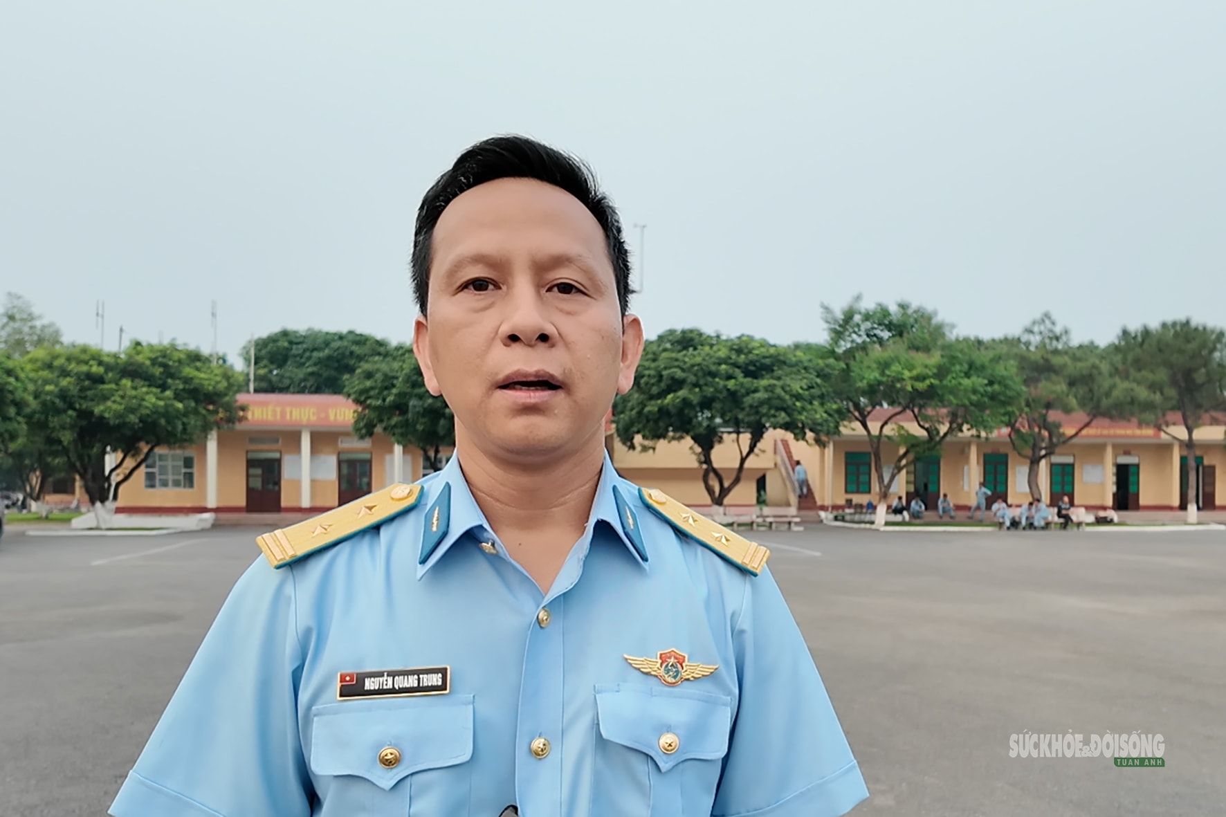 Khi trực thăng 'vẽ lửa' trên bầu trời đêm- Ảnh 8.