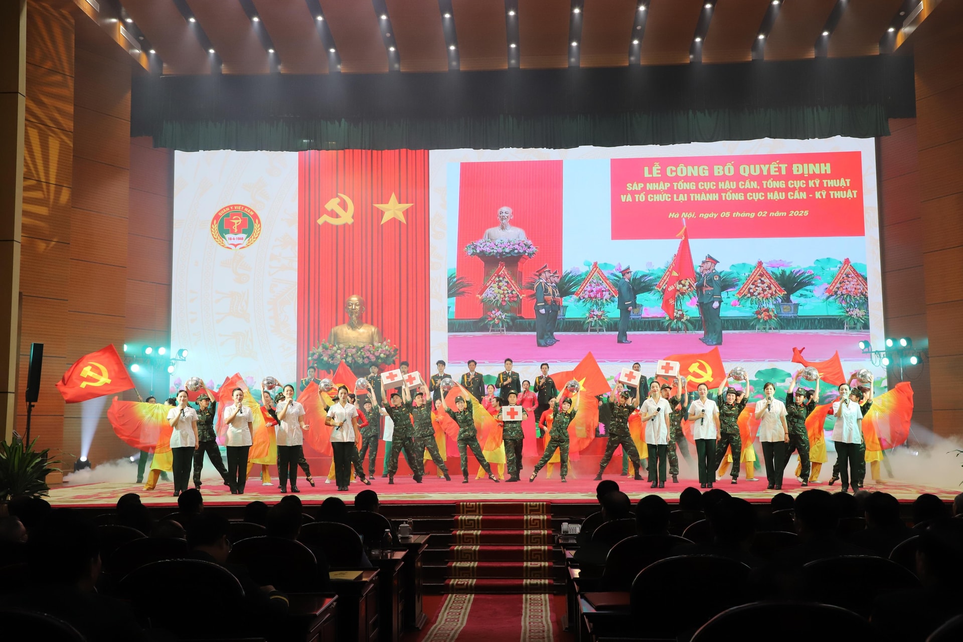 Cục Quân y đón nhận Danh hiệu Anh hùng Lực lượng vũ trang nhân dân- Ảnh 5. Cục Quân y đón nhận Danh hiệu Anh hùng Lực lượng vũ trang nhân dân- Ảnh 5.