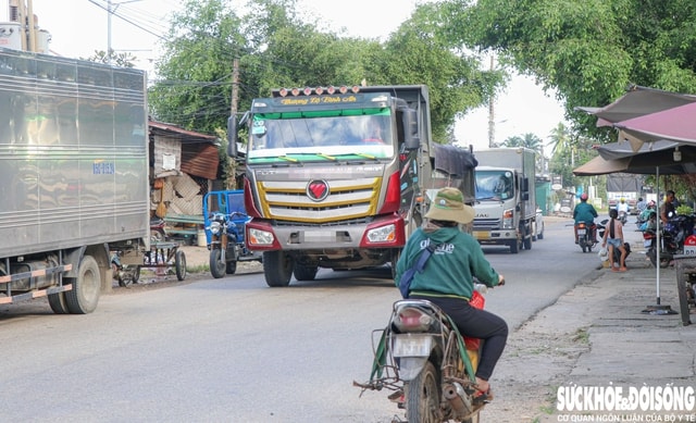 Người dân bất an khi lưu thông trên Quốc lộ 27 chật hẹp, xuống cấp, nhiều xe tải- Ảnh 8.